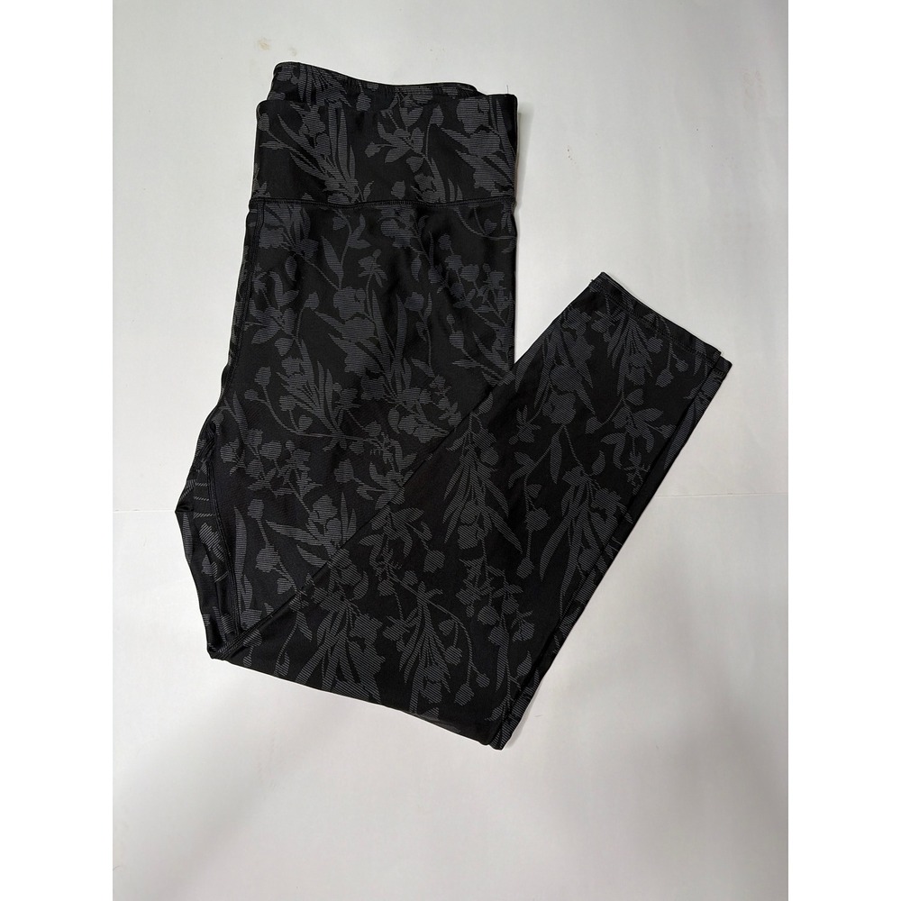 Fabletics Womens 1X Black Floral Shadow High Waisted Cropped Leggings PT1510471